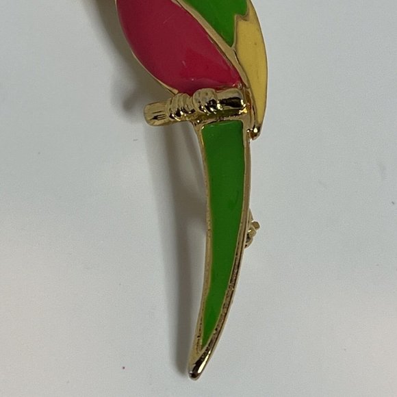 Giovanni Vintage Enamel Parrot Pin Green Yellow Pink - Picture 3 of 8